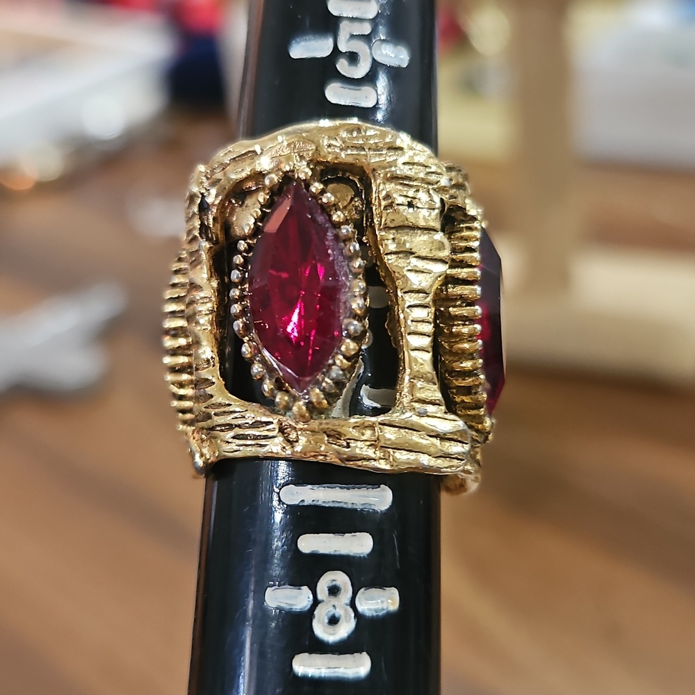 Antique, unique Gold-Tone Statement Ring with Marquise Ruby Red Stone size 7.5 - Picture 5 of 5